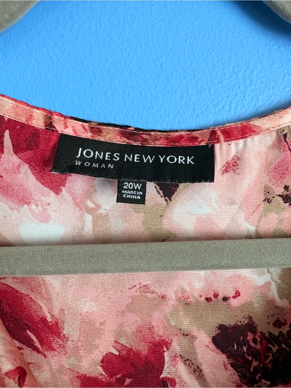 Jones New York Floral Cowl Neck Camisole in Blush and Red - 20W - Picture 3 of 6